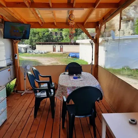 каравана джоли роджър Jolly Roger Caravan Chalet